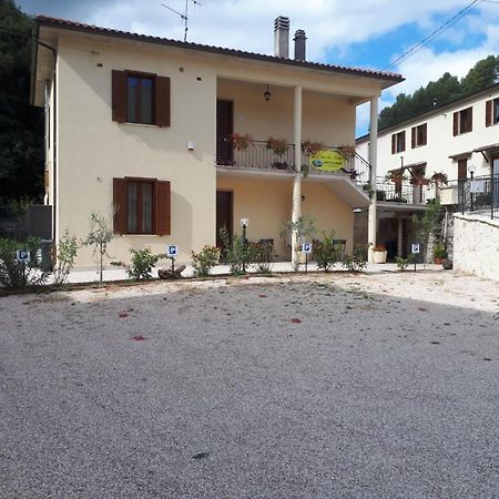Hotel La Casa Dei Nonni à Torre Orsina Extérieur photo