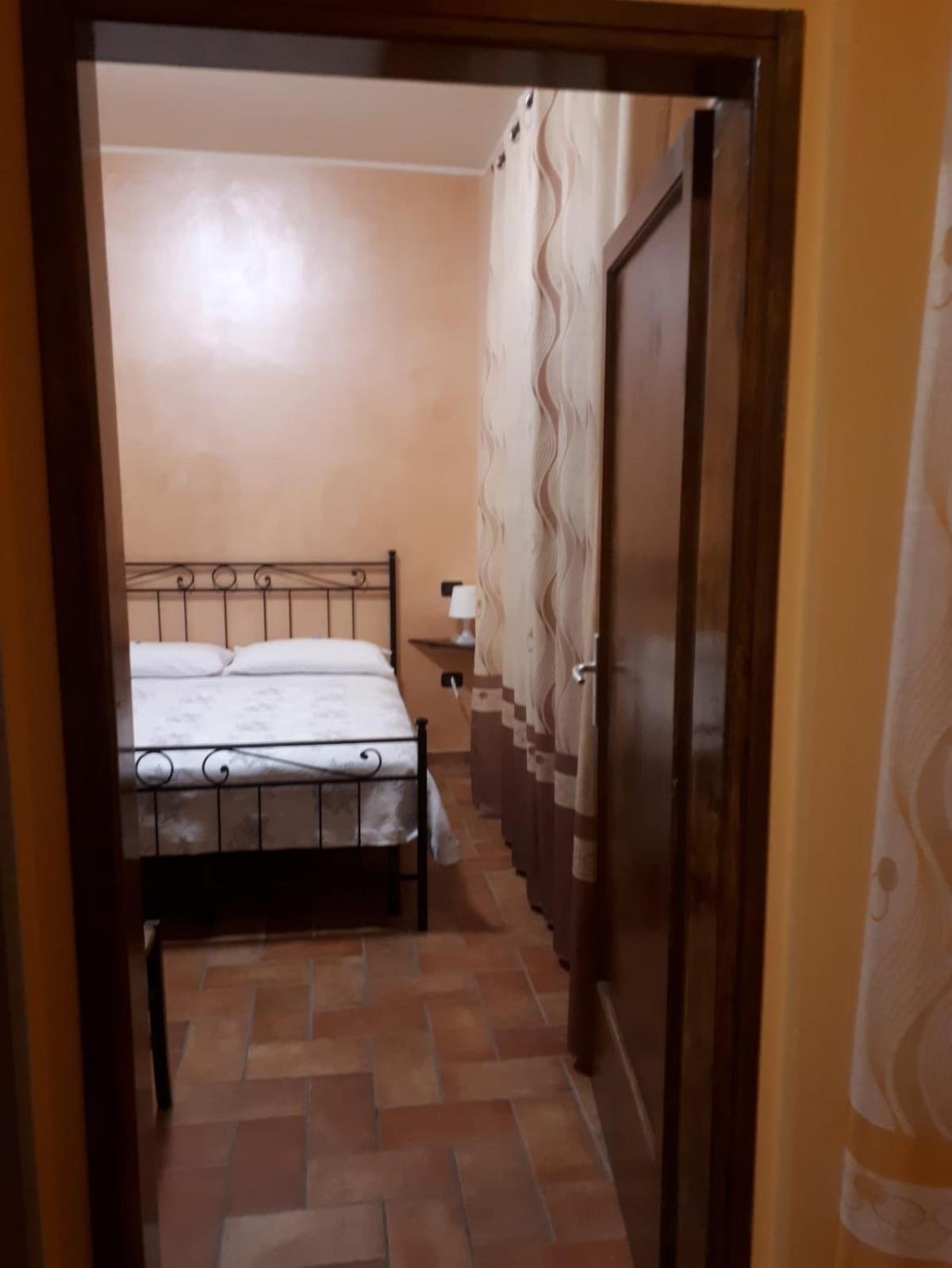 Hotel La Casa Dei Nonni à Torre Orsina Extérieur photo